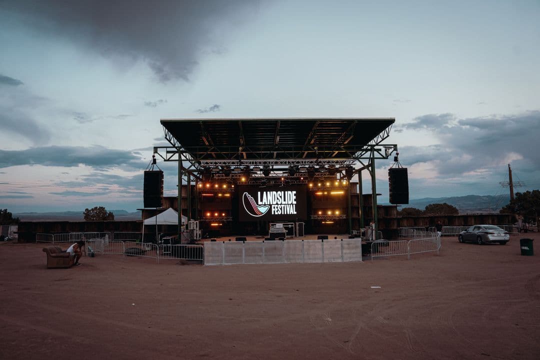 Staging & Rigging