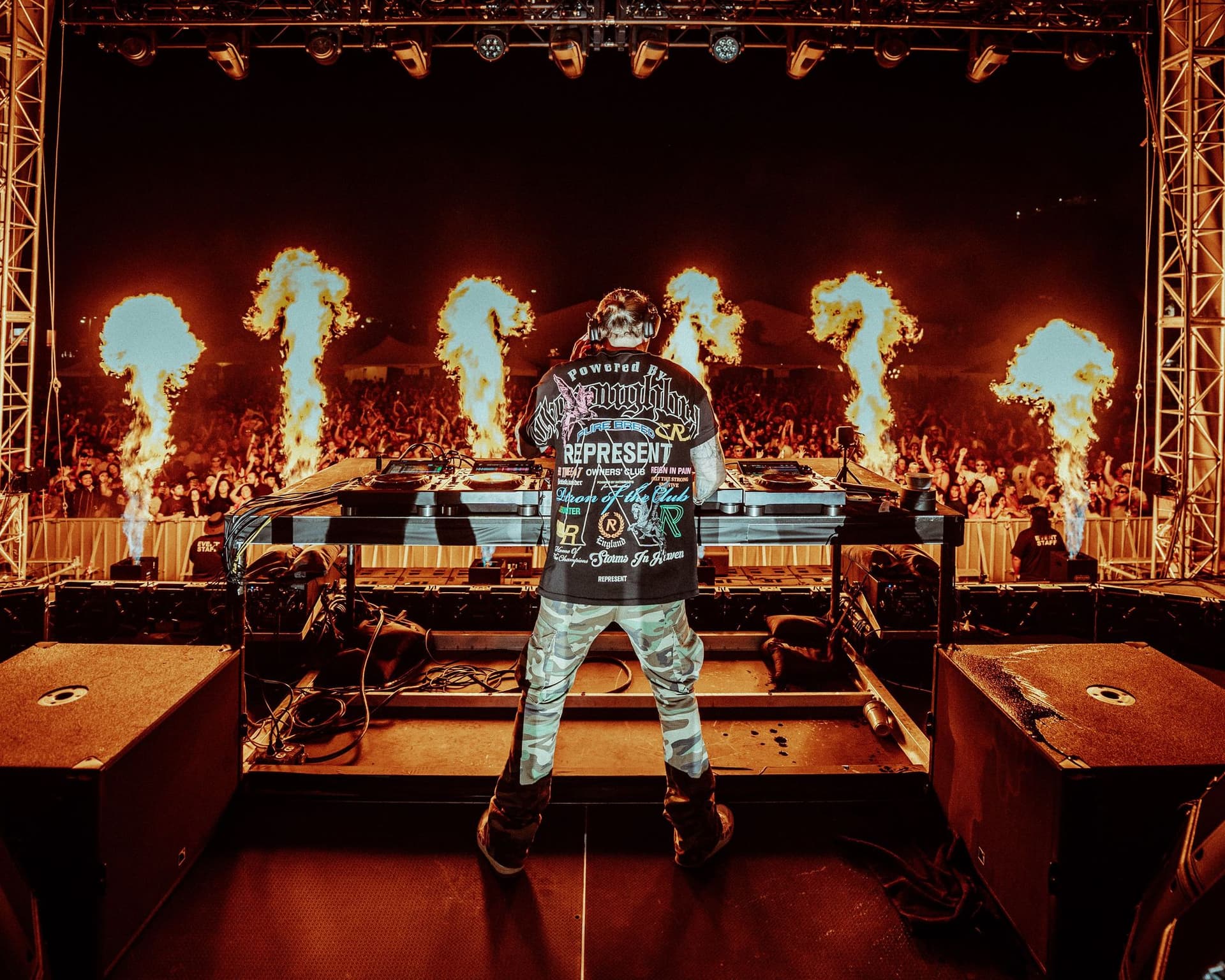Concert stage lighting and production